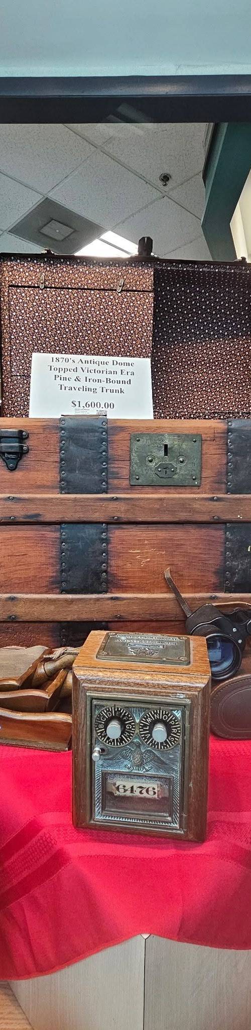 Antique Emporium gallery photo 4