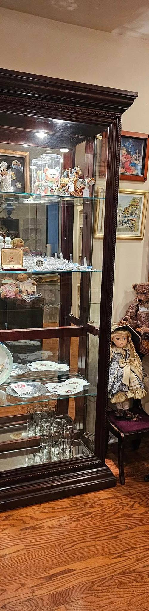Antique Emporium gallery photo 5